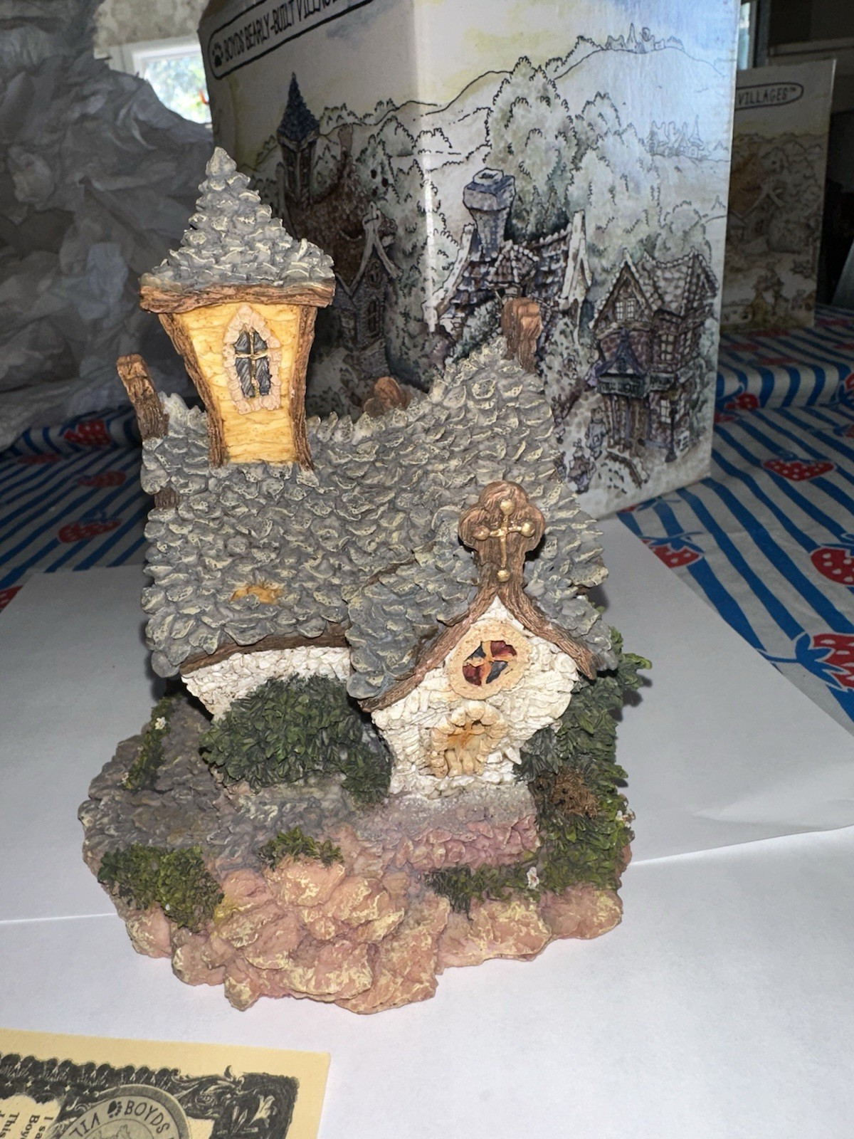 Boyd’s Bears Bearly Built Villages The Chapel in the Woods