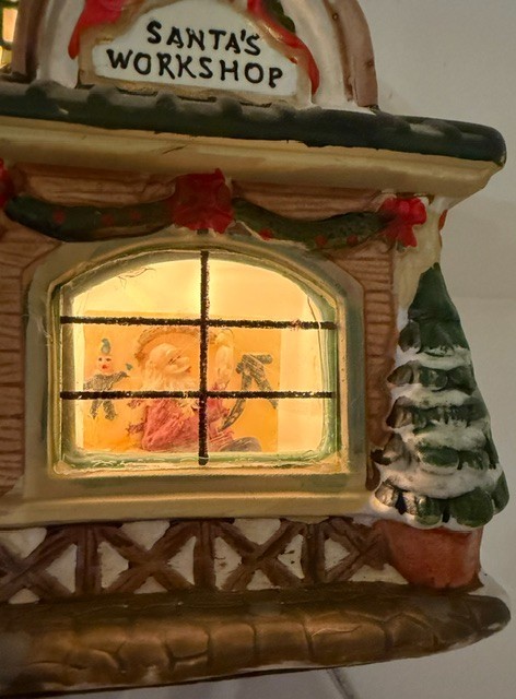 Canterbury Lane, Santa’s Workshop, Illuminated