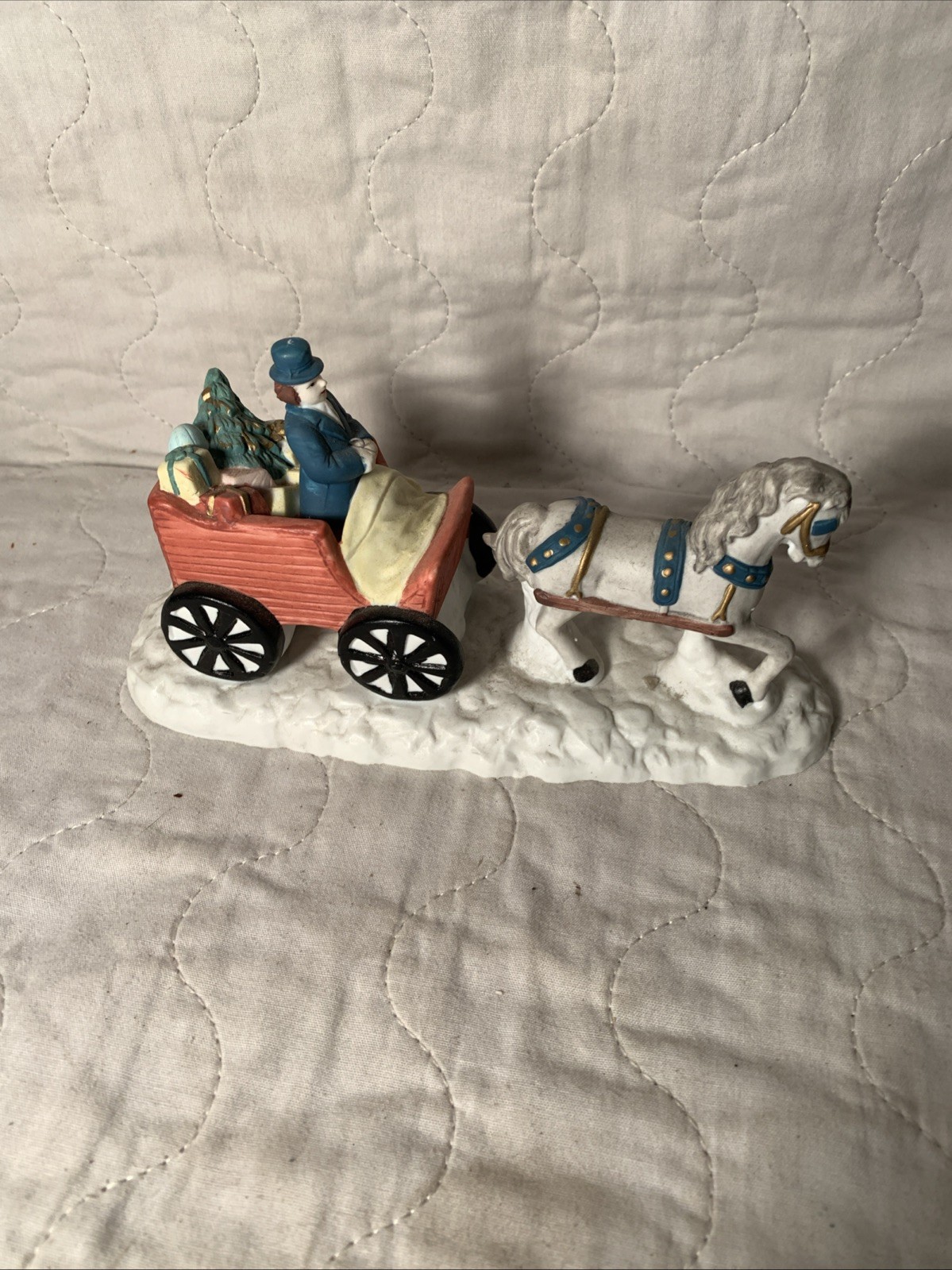 Christmas Valley Collection Series Horse Drawn Carriage 8″x4″x3″ Item #N257