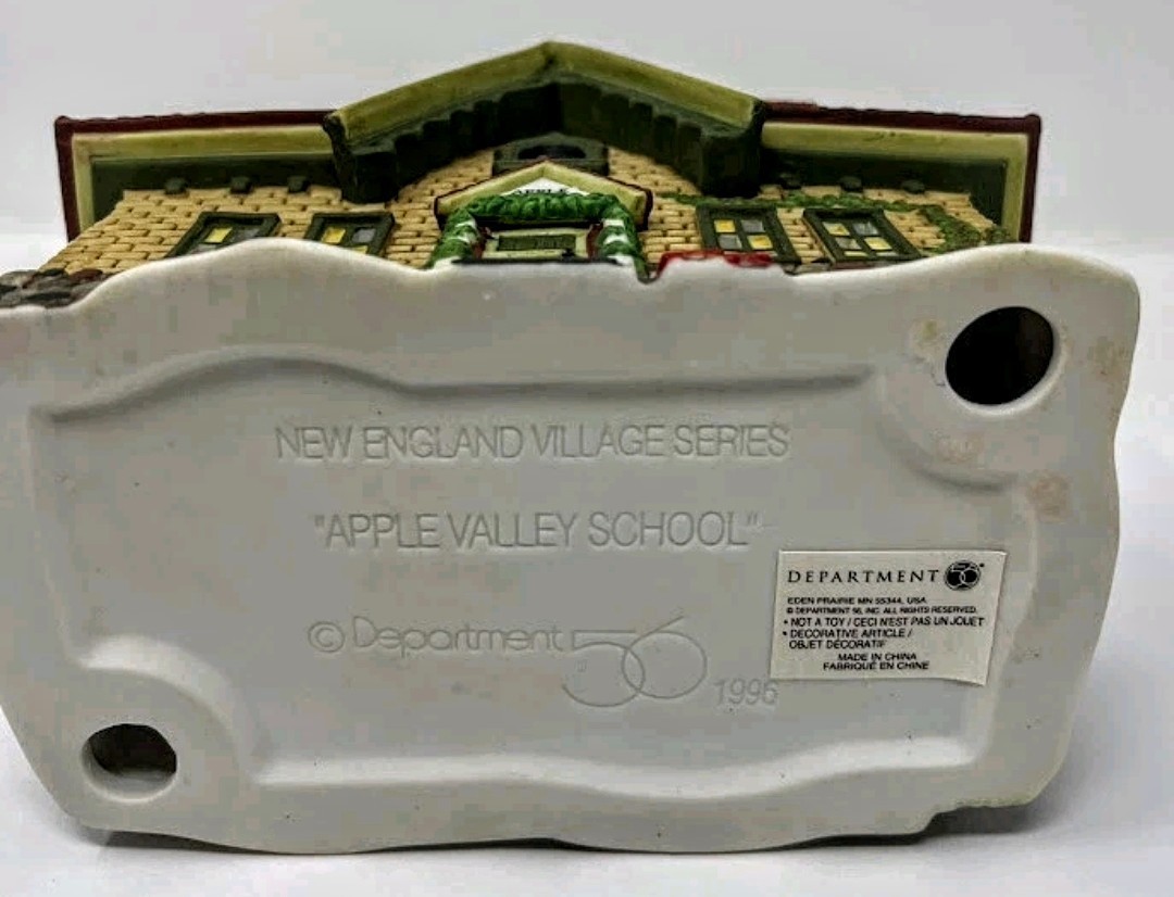 Department 56 “Apple Valley School”