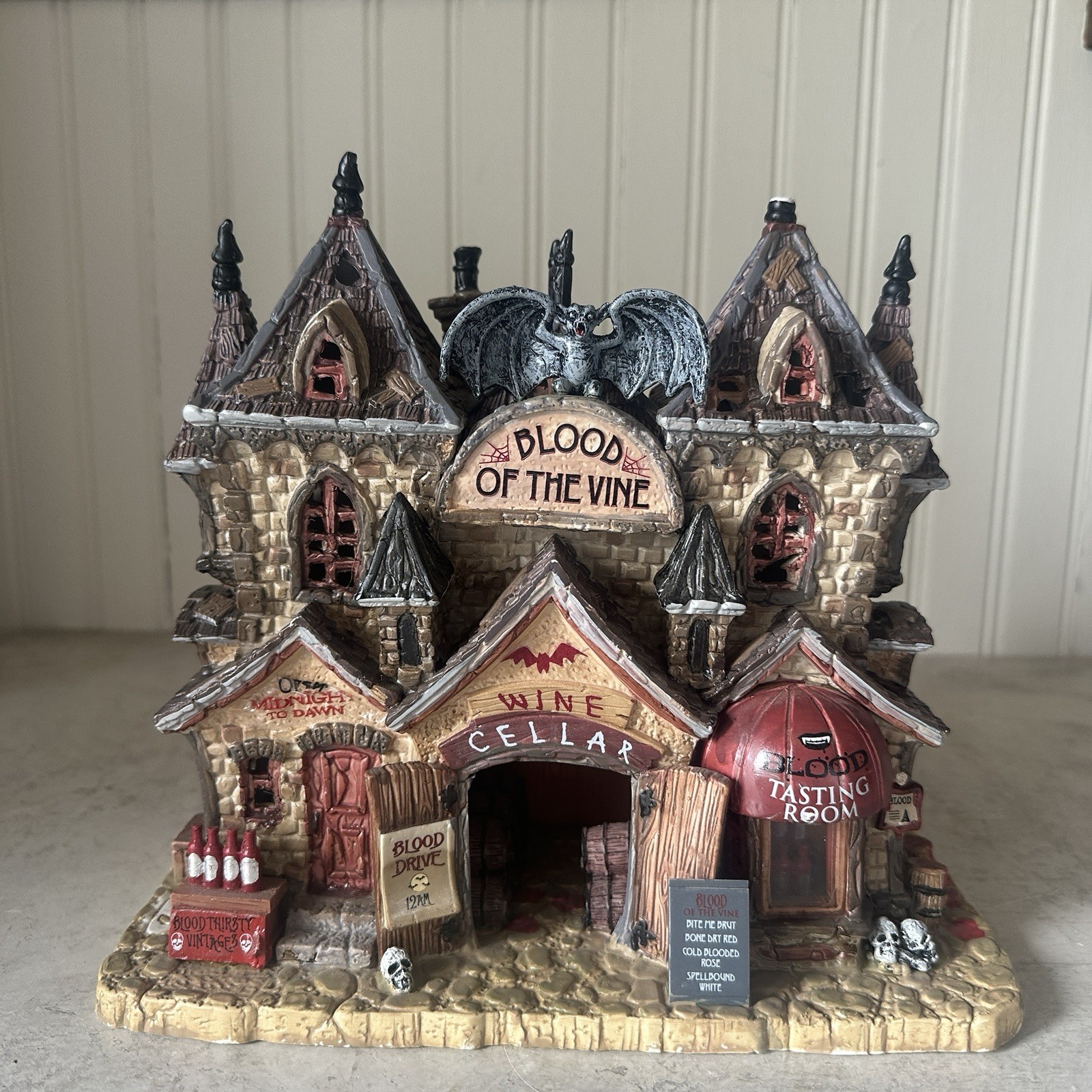 Lemax Blood of the Vine + Wine Barrel Accessory Spooky Town 2013 Lit Halloween