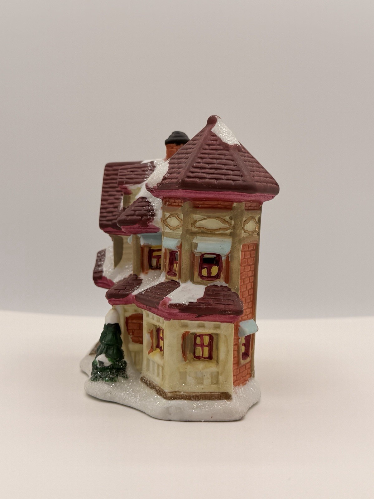 Cobblestone Corners 2004 Turret Home Windham Christmas Village Green A40