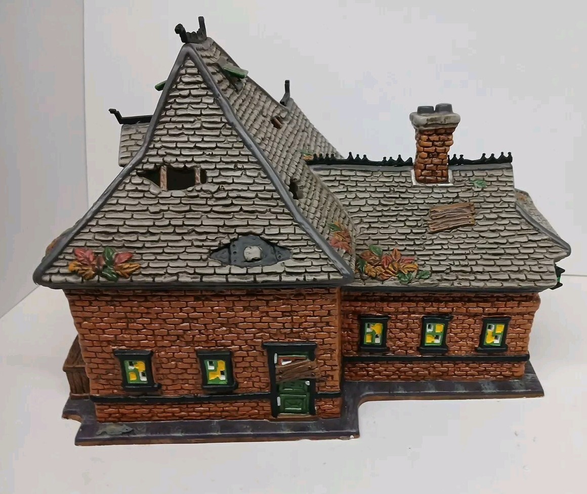 Dept 56 Halloween Snow Village Rickety Railroad Station * No Sound Unit/Adapter