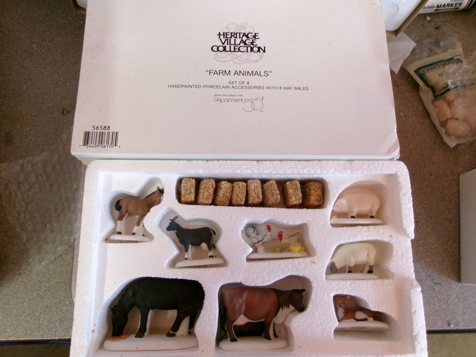 Department 56 Heritage Village Collection Farm Animals (Set of 8) #56-56588 T