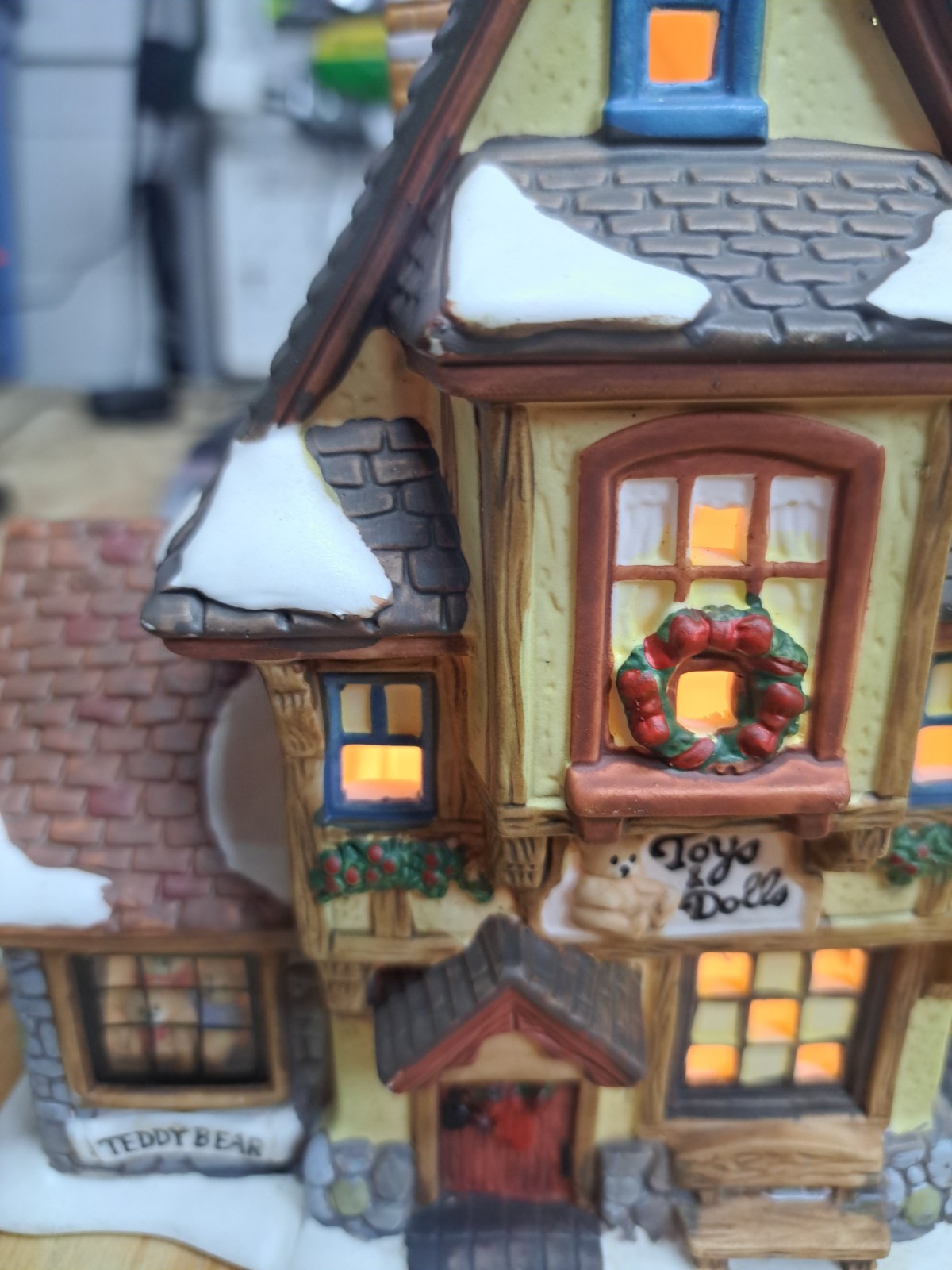 The Calico Cat Toy Shop Santas Workbench Collection O’Well Light 1999 No Box