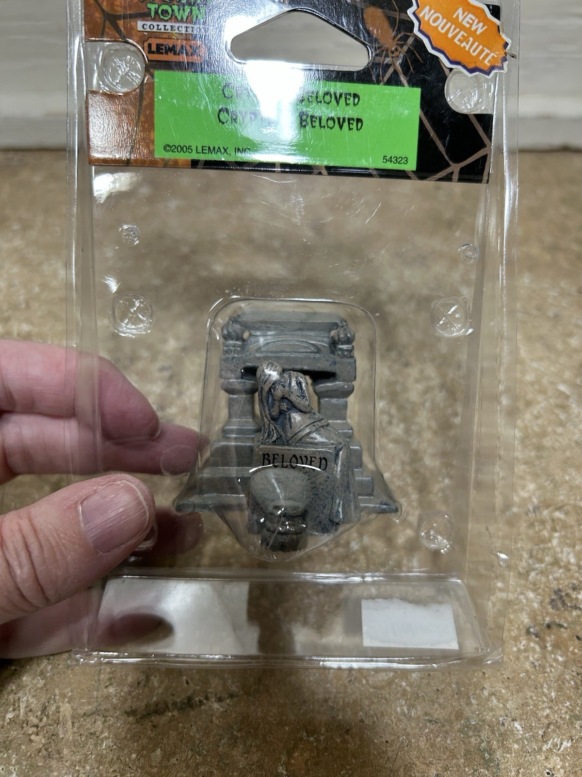 Lemax Spooky Town : CRYPT BELOVED #54323 – Retired Halloween Village 2005 NEW