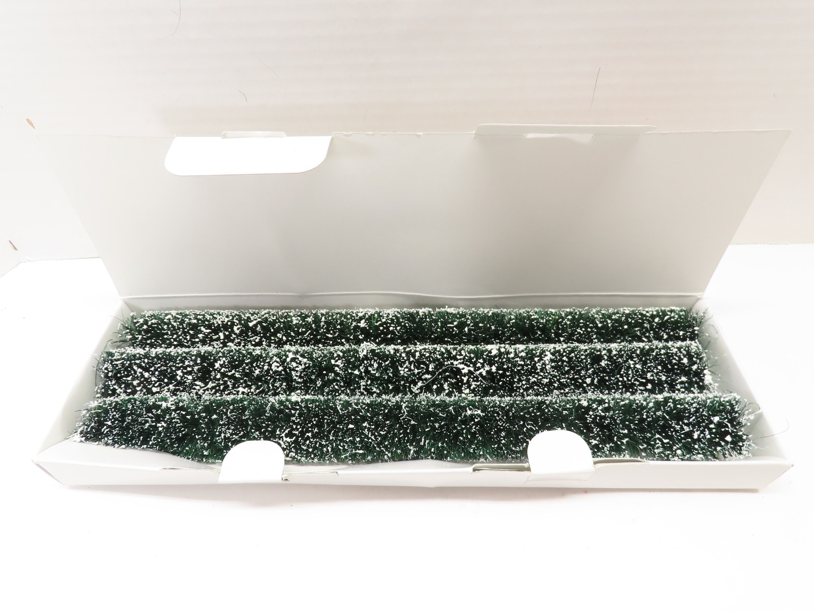 Lemax Flexible Hedge Bottle Brush Christmas Village Accessories Box D4873