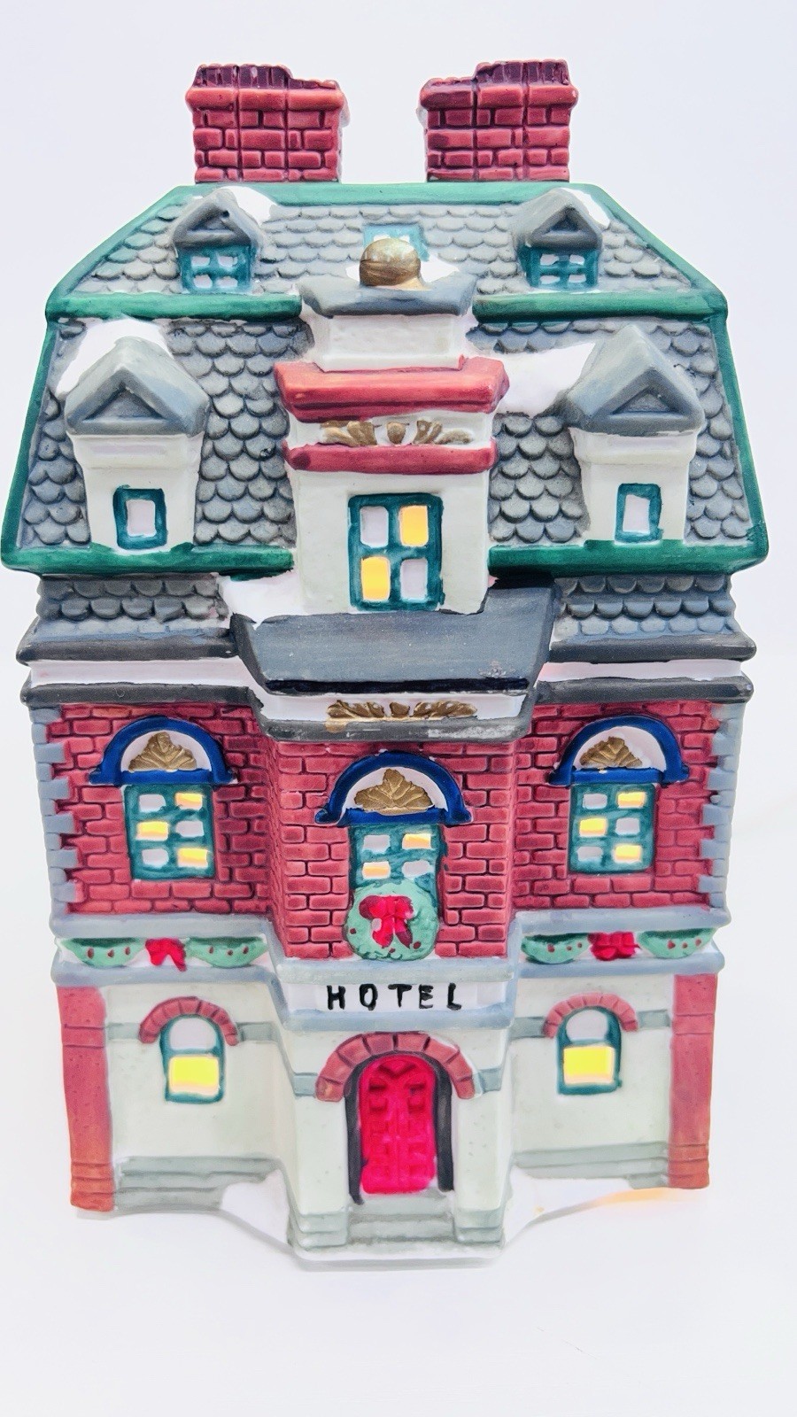 Village Square Collectibles “Hotel” 1994 Porcelain Lighted House With Box