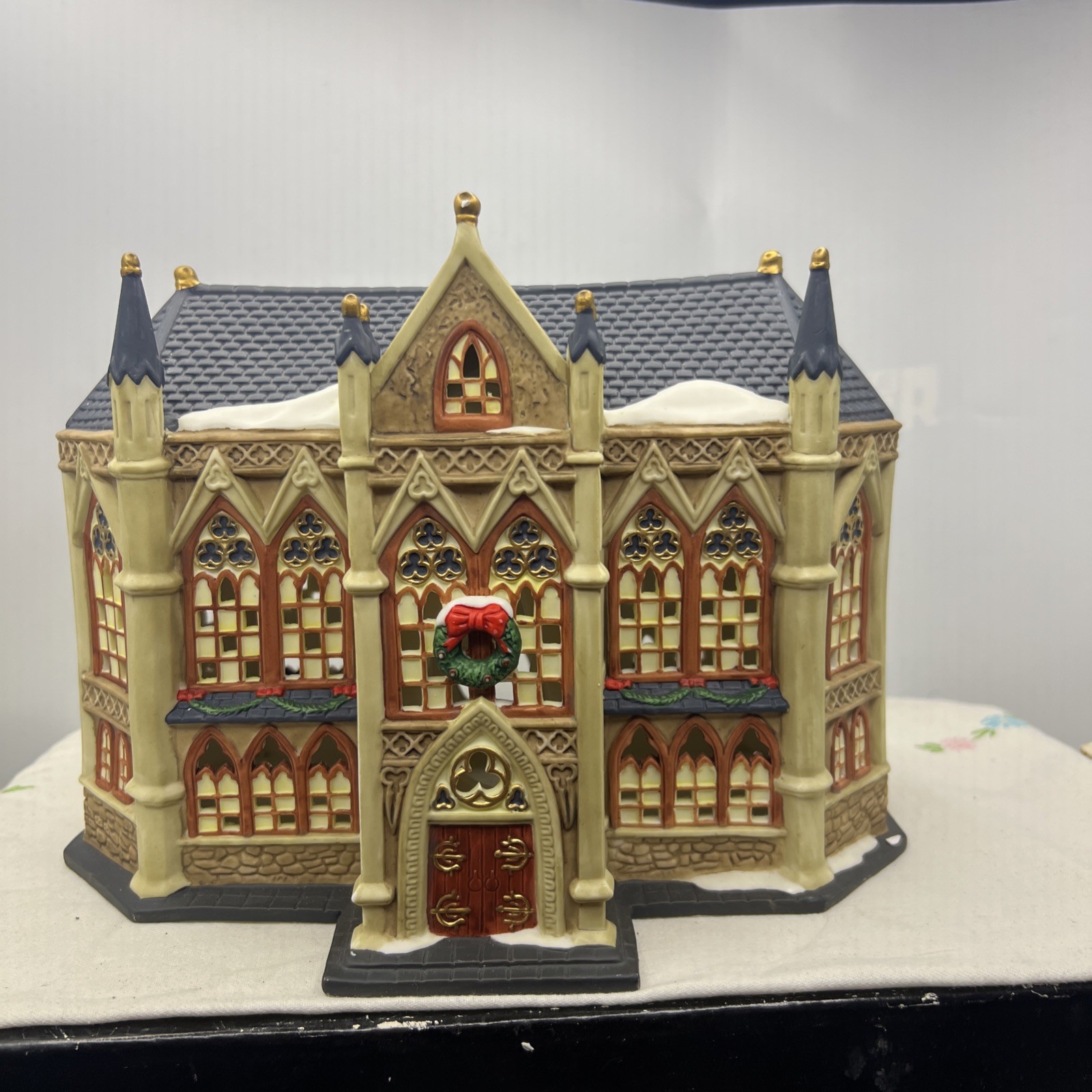 NO CORD Vtg 2001 Heartland Valley Village Cathedral Church Box LIghted Christmas