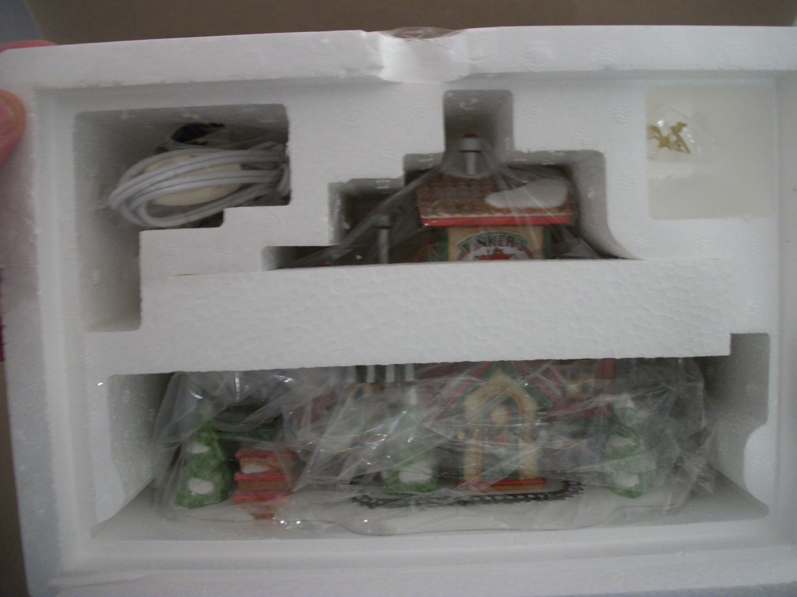 New in Box Dept 56 Tinker’s Caboose Cafe “T” North Pole Series Special Edition