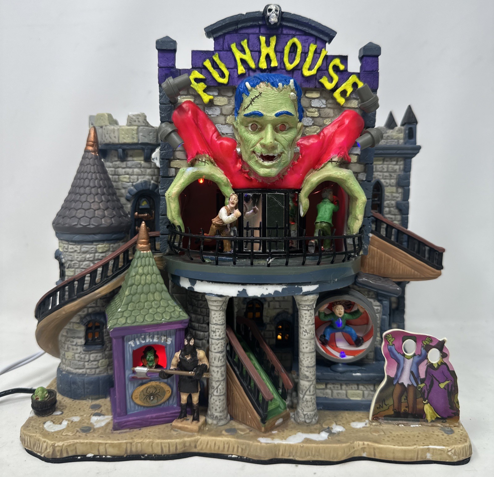 Lemax Spooky Town Halloween Frankenstein Funhouse Sound Lit & Animated – READ
