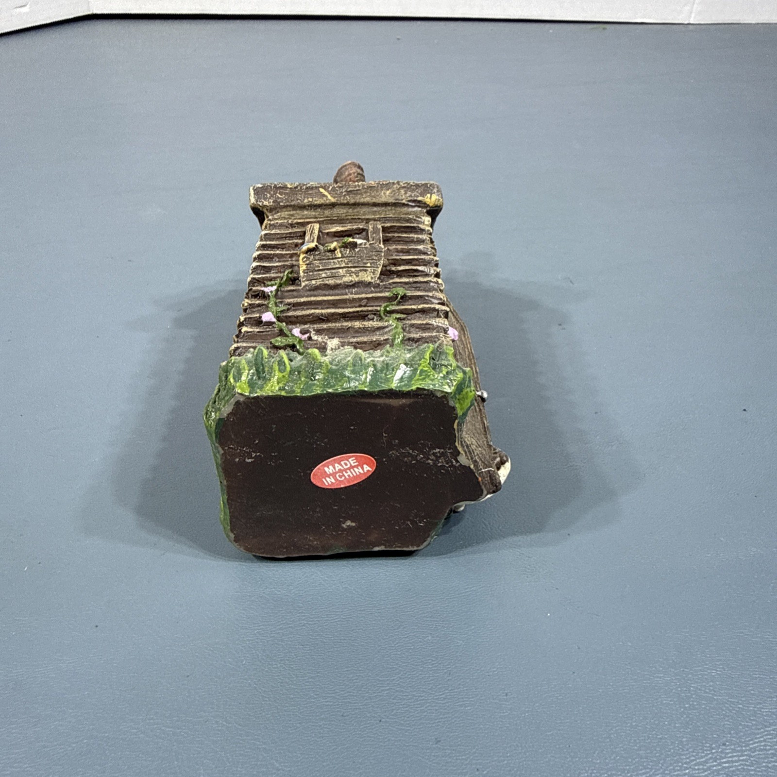 Vintage Out House Racoon on Roof Resin 5″ Tall