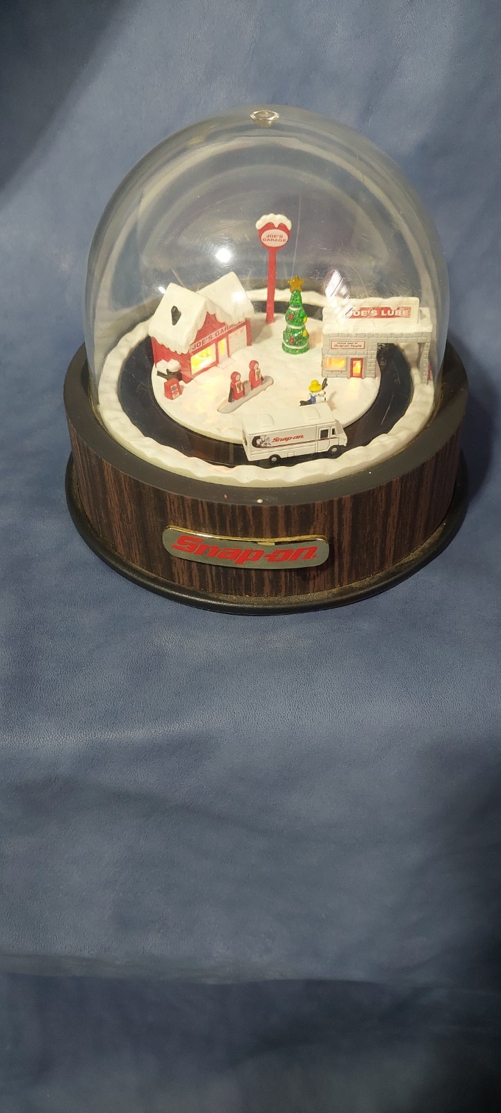 Snap-on Sound & Motion Winter Village w/ Lights and Music functional
