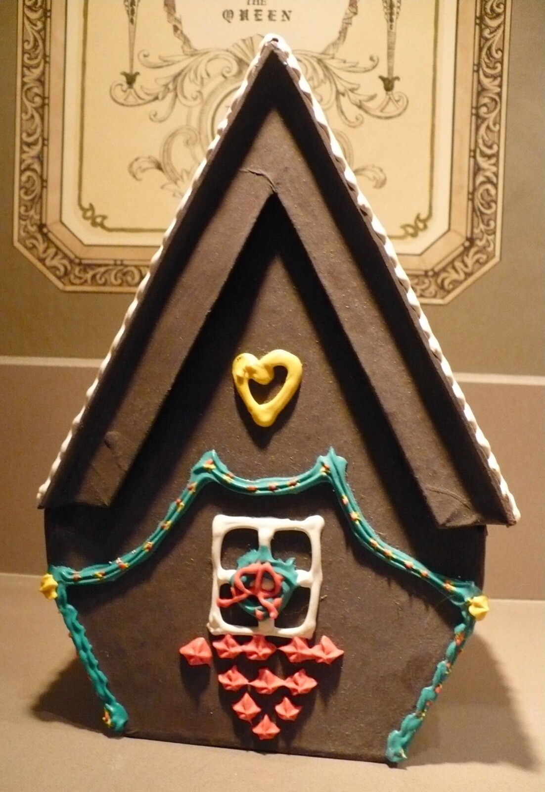 Christmas Gingerbread House 8″ Cottage Decorative Detail Made in Philippines