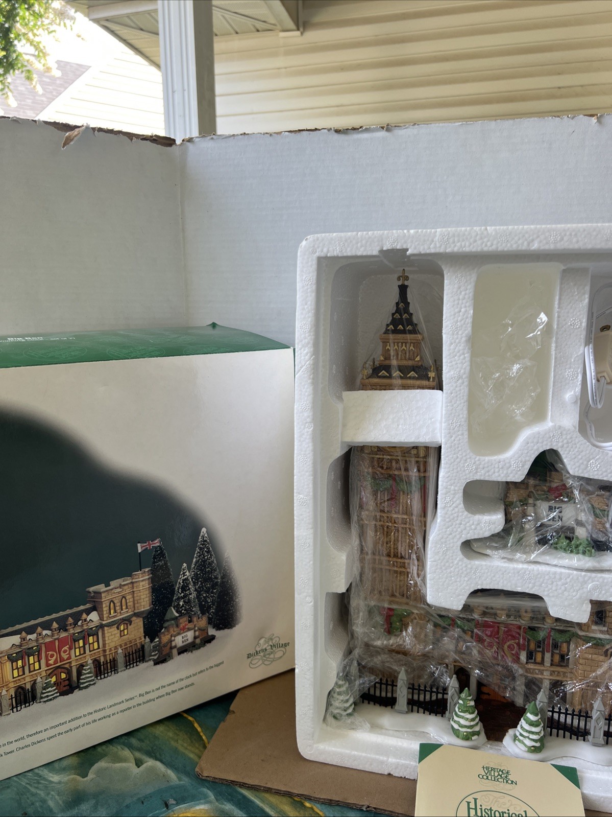 Dept. 56 Dickens Village Big Ben Clock Lighted Building W/working Clock & Lights