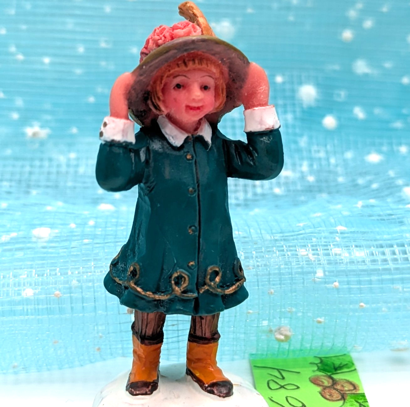Lemax adorable girl hat 2″ High Christmas Village Figurine LOOSE INV684