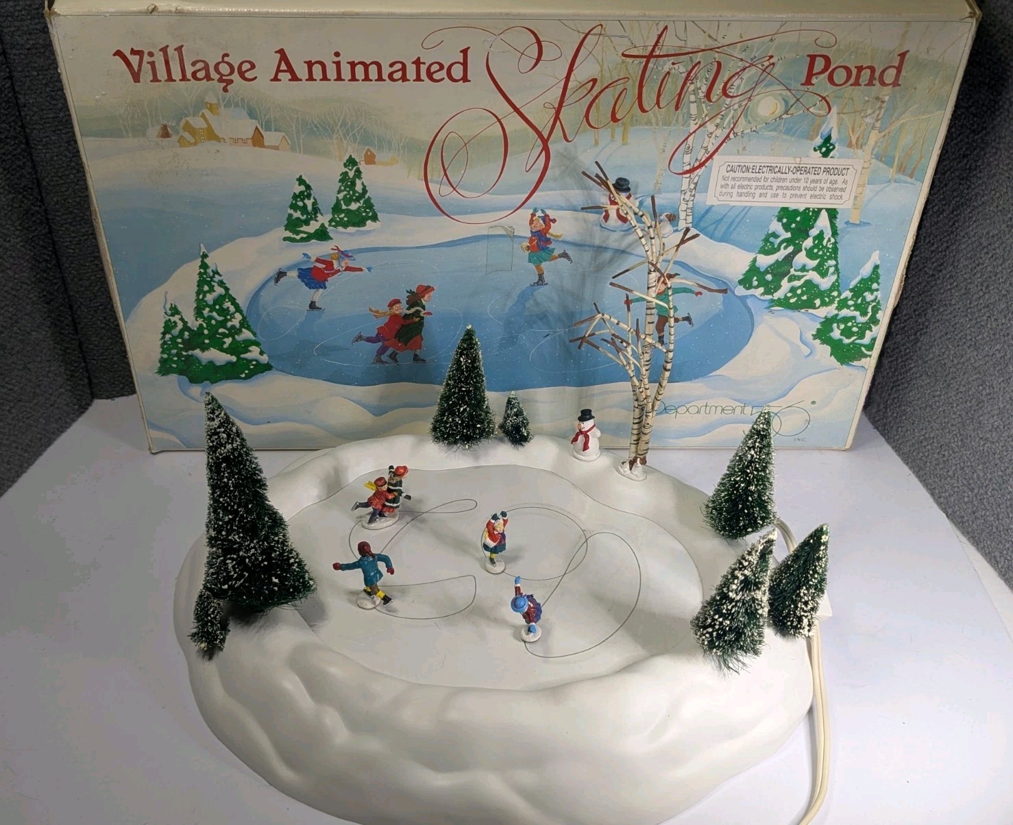 Department 56 Animated VILLAGE ICE SKATING POND w/BOX – Complete & Tested