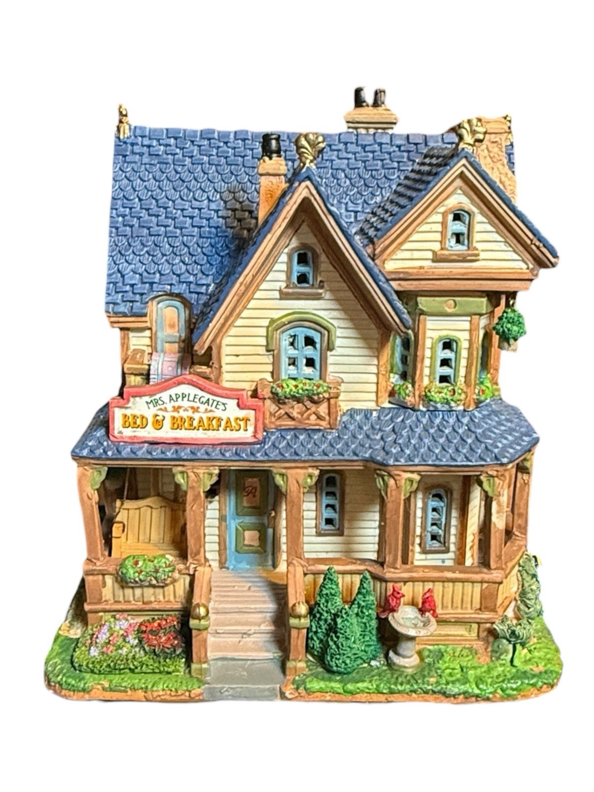 Lemax Mrs. Applegate’s Bed & Breakfast Lighted Building #25394 CHRISTMAS