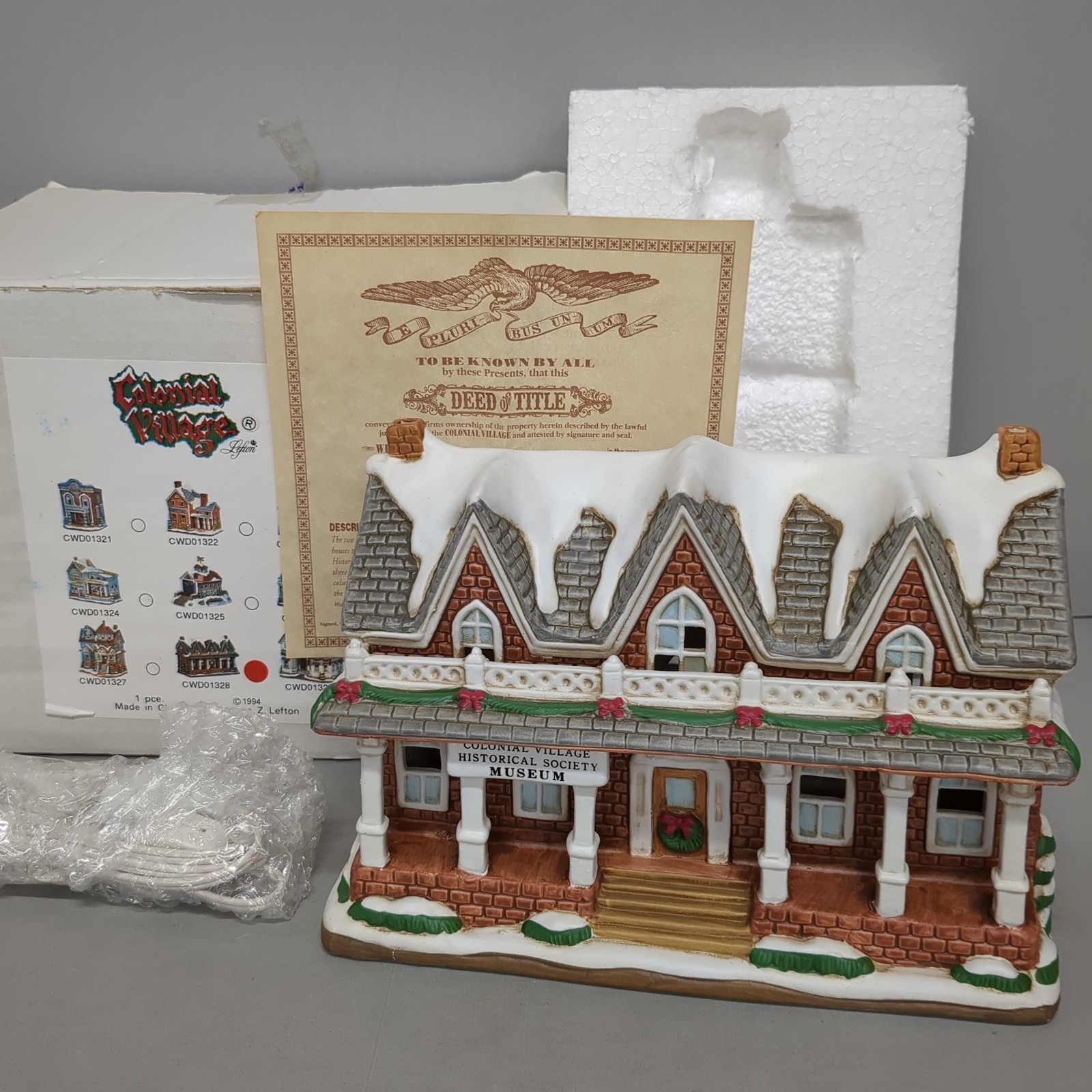 1994 Lefton Colonial Village Historical Museum Lighted Christmas Village 01328