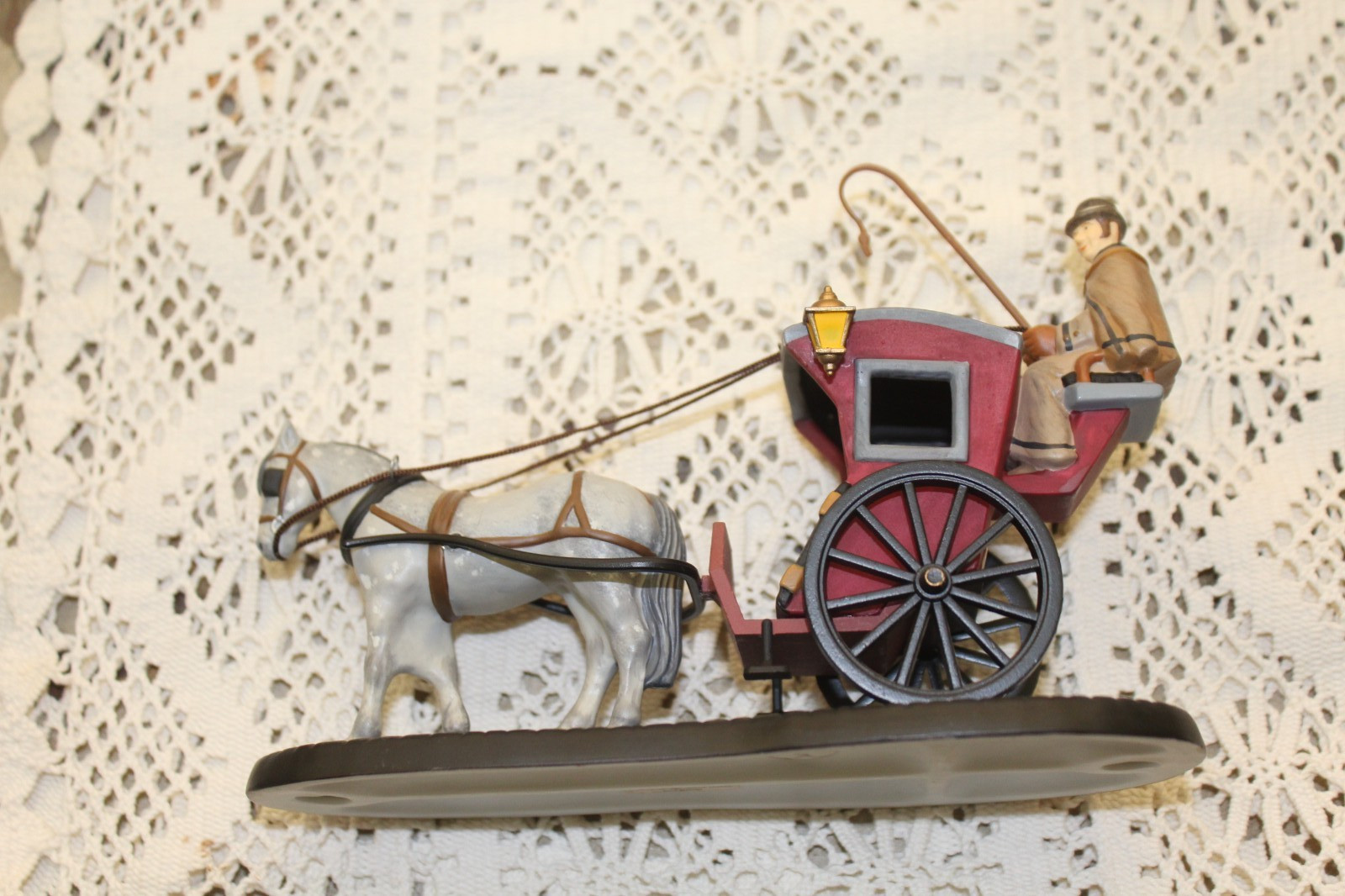 Metal Sherlock Holmes The Hansom Cab snow village accessory Dept 56 58534