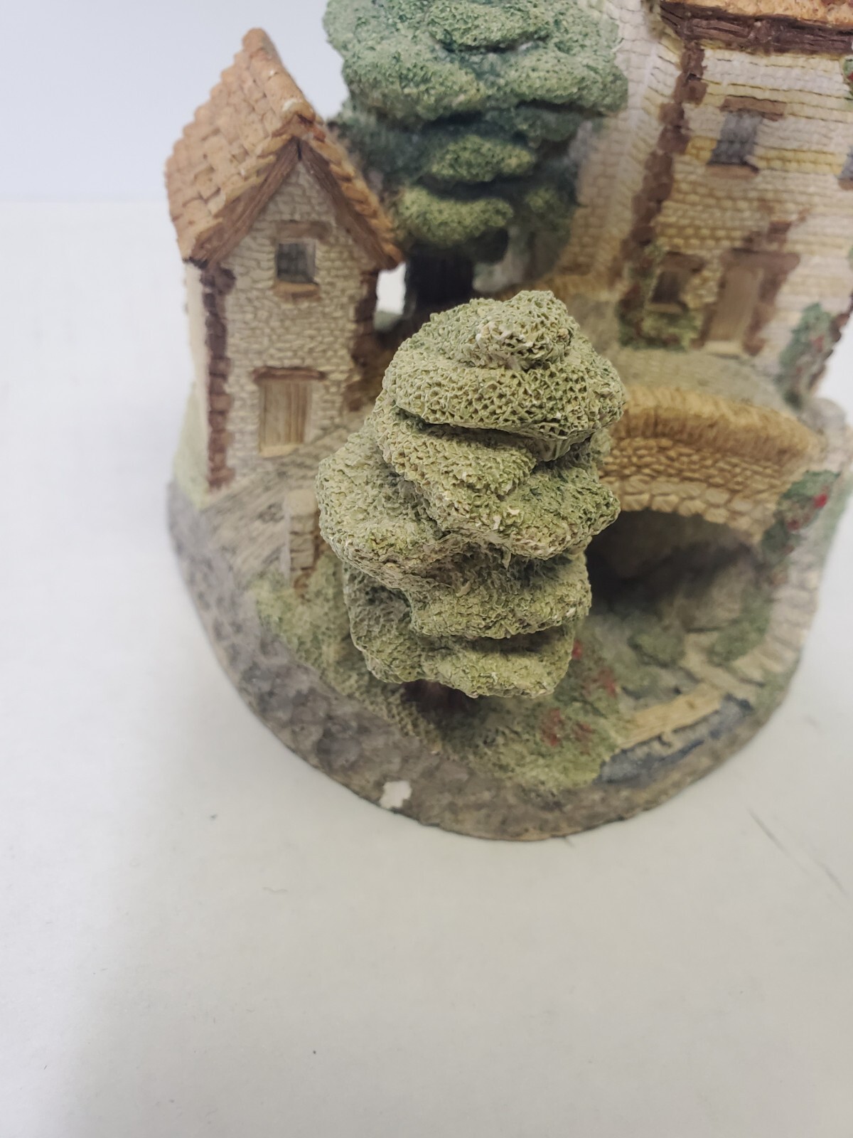 David Winter Cottages Tollkeepers Cottage The Main Collection 1984 small chips