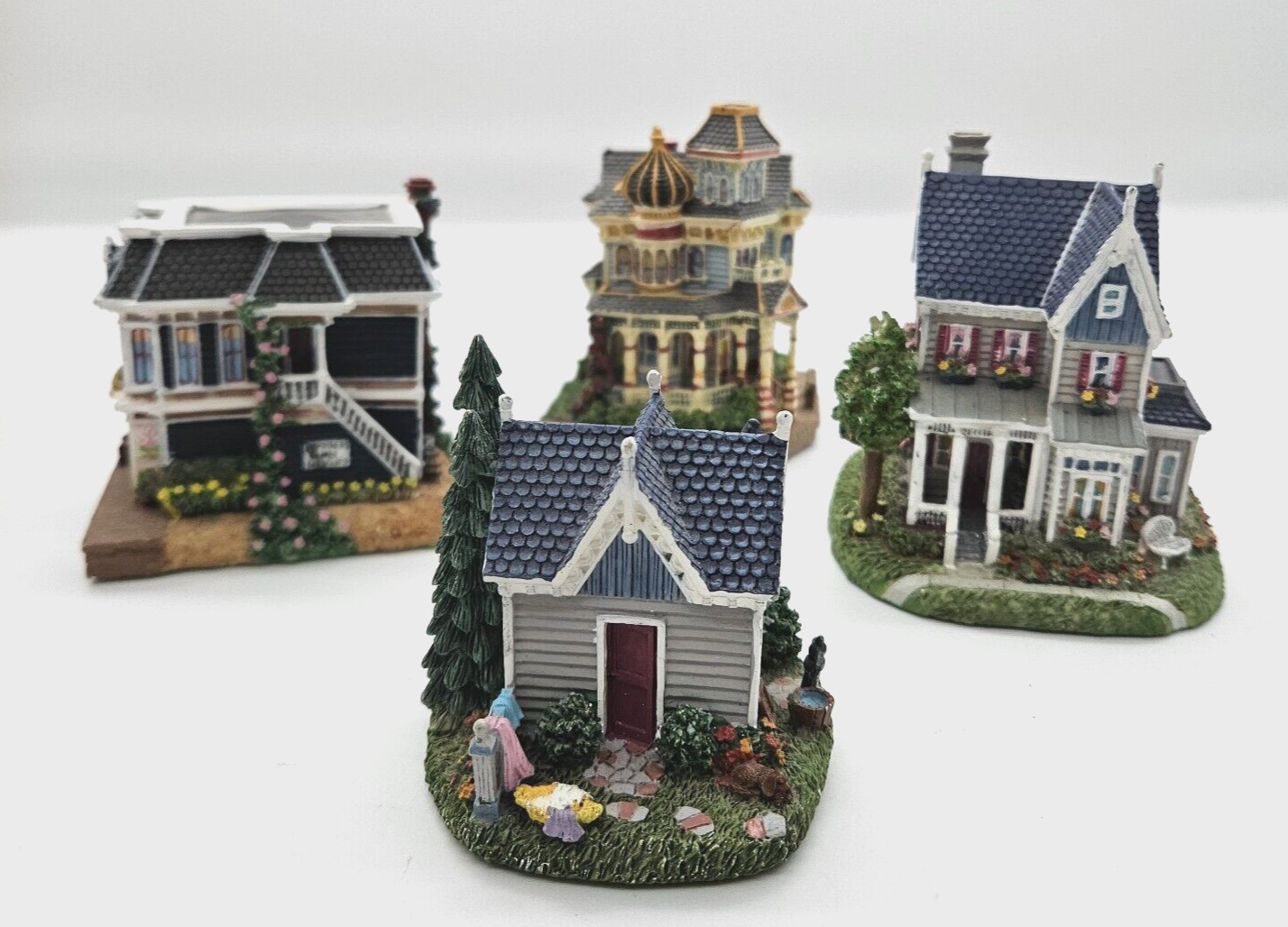 Lot of 4 International Resources LLC Vintage Miniature Houses 2001