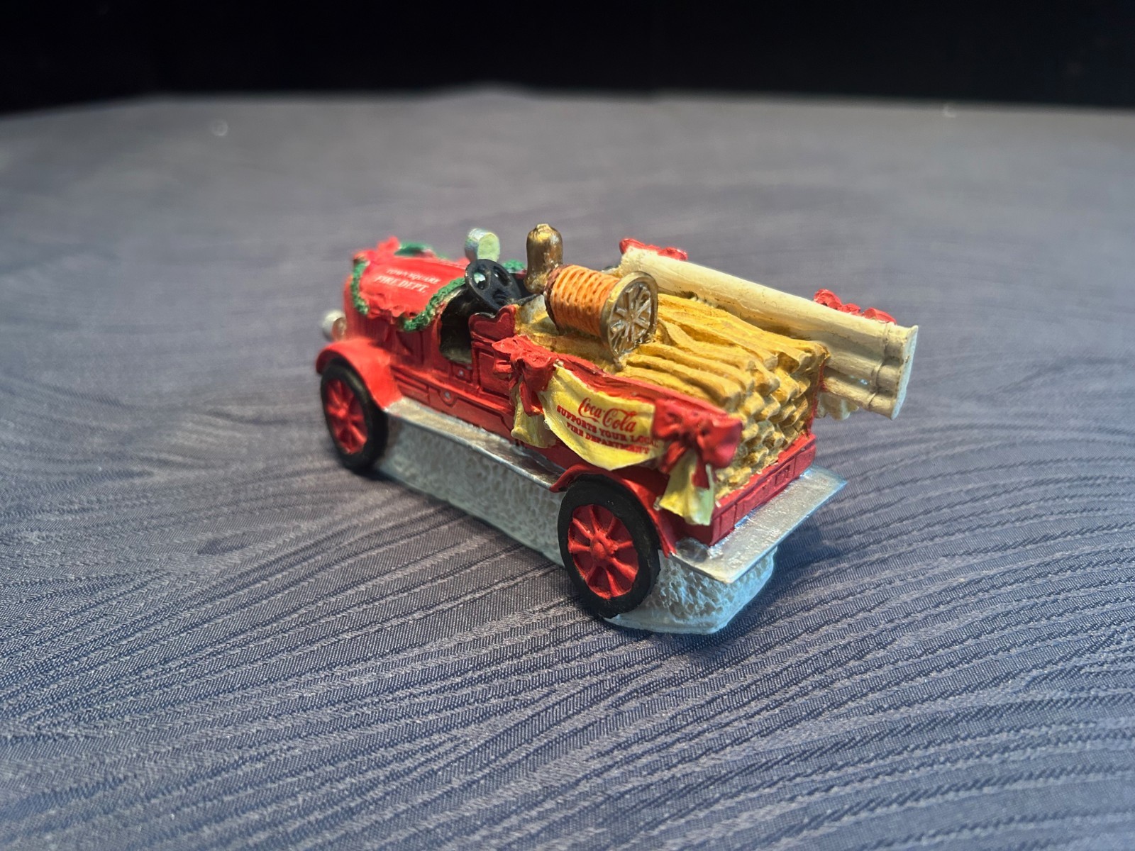 Coca Cola Town Square Station #14 Fire Truck 1994 Cavanagh w Box Village