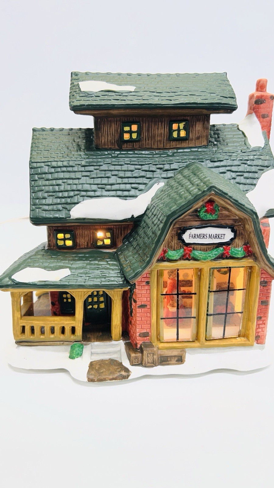 Christmas Delights Porcelain “Farmers Market” Lighted House Retired Excellent !