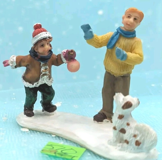 Children playing spotted dog Christmas Village Figurine NO BOX INV510