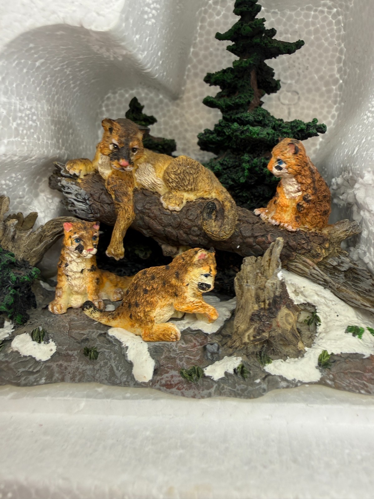 Department 56 Village Accessories Mountain Lion’s Den Wildlife Figurine Scene