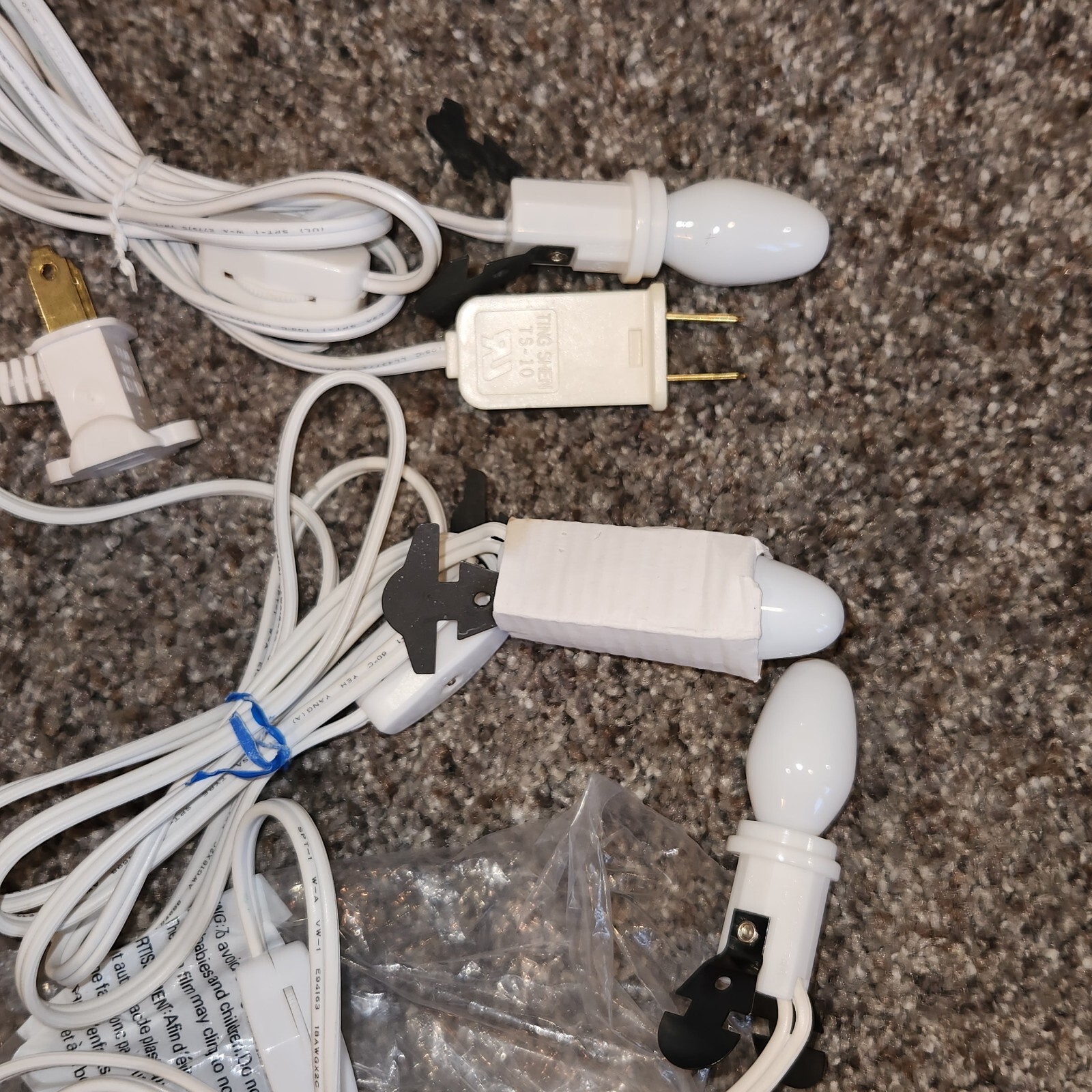 Dept 56 Village Accessories Socket Light Set 4 Strands Split Double Adaptor