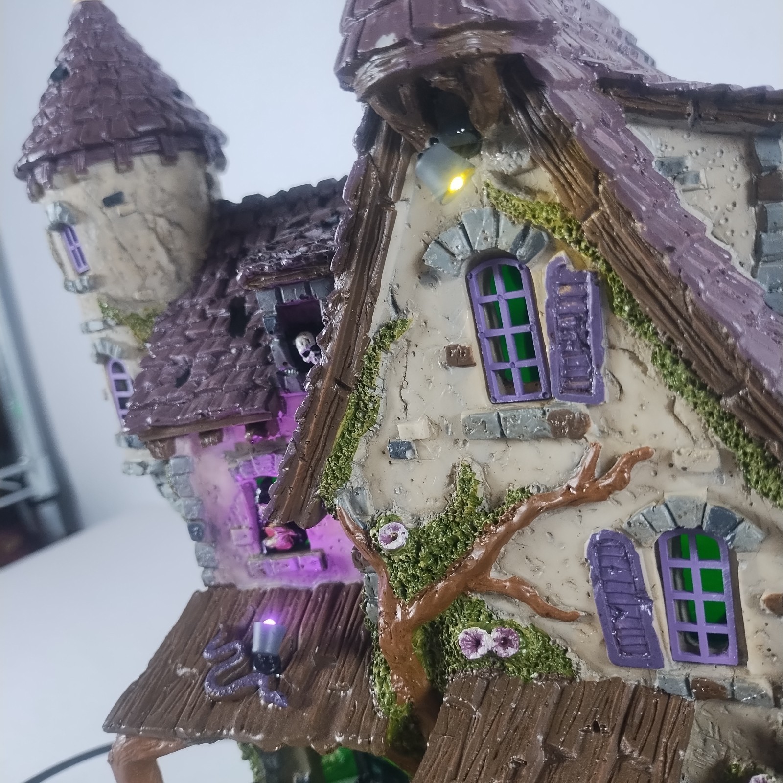 Lemax Spooky Town Wicked Garden Coven #35017 Animation Soundtrack & Lighting