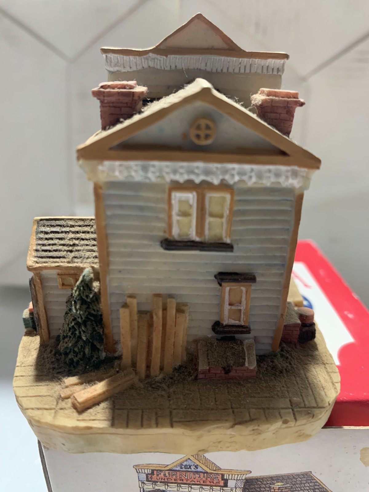 New Open Box Vintage Liberty Falls Cox’s Furniture & Undertakers AH38 1993