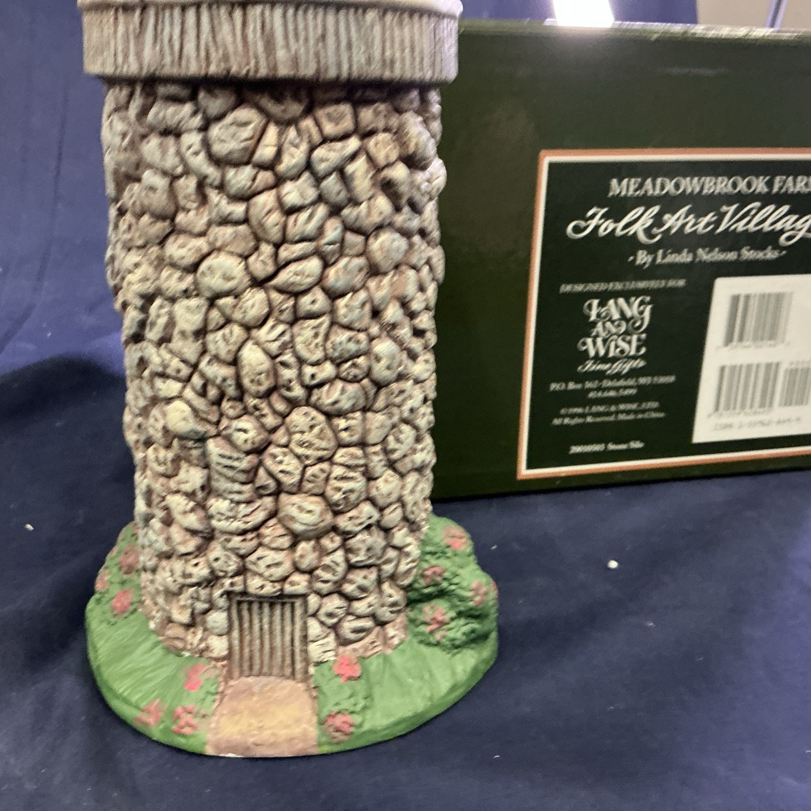 Lang and Wise 1st Edition Folk Art Villages Meadowbrook Farm Stone Silo 20010503