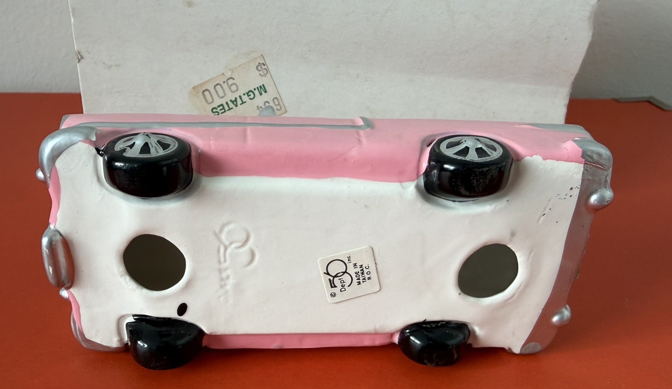 Department 56 Snow Village Christmas Cadillac Pink Convertible Car 5413-5
