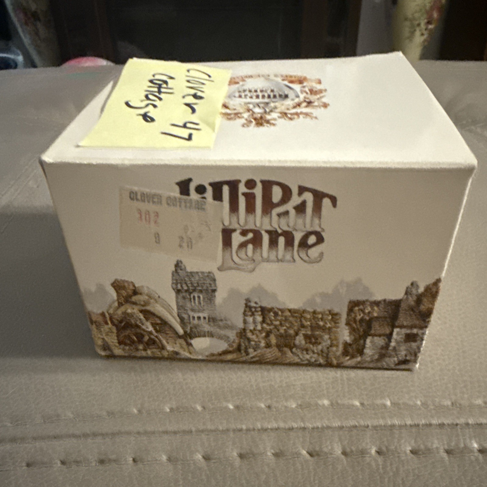 Clover Cottage Lilliput Lane. NIB. Mint Condition. Free Shipping!