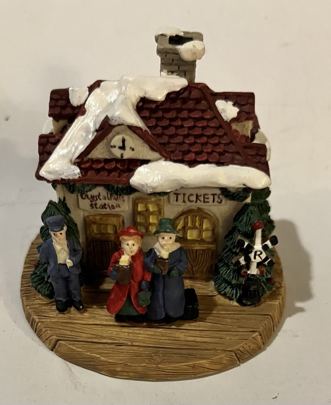 1993 Crystal Falls Village Station #84762 In Box