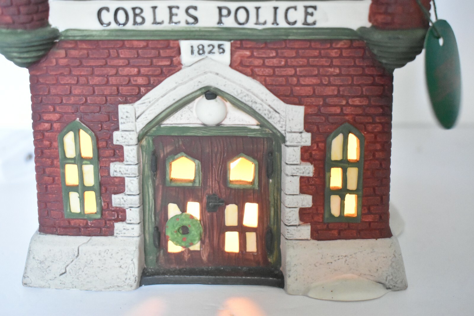 DEPARTMENT 56 COBLES POLICE STATION DICKENS VILLAGE SERIES #5583-2 1989