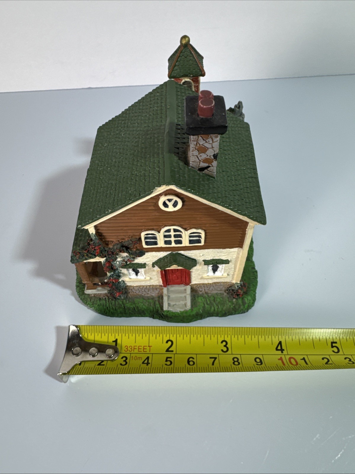 1995 Santa’s Best Water Wheel House Green Roof Christmas Village 4.25″