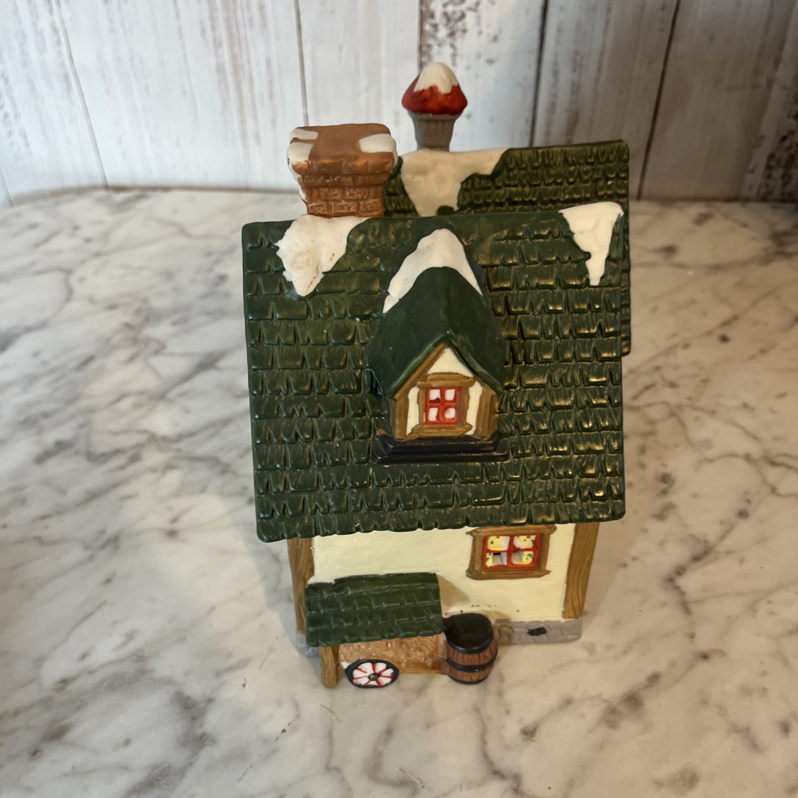 Dickens Keepsake Porcelain Lighted House Christmas Village Vintage Ace Hardware