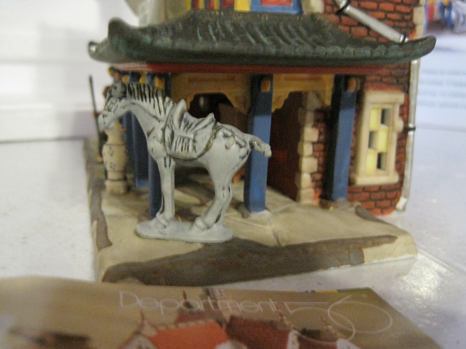 1999 DEPARTMENT 56 DICKENS’ VILLAGE SERIES “THE CHINA TRADER” #56.58447–NEW