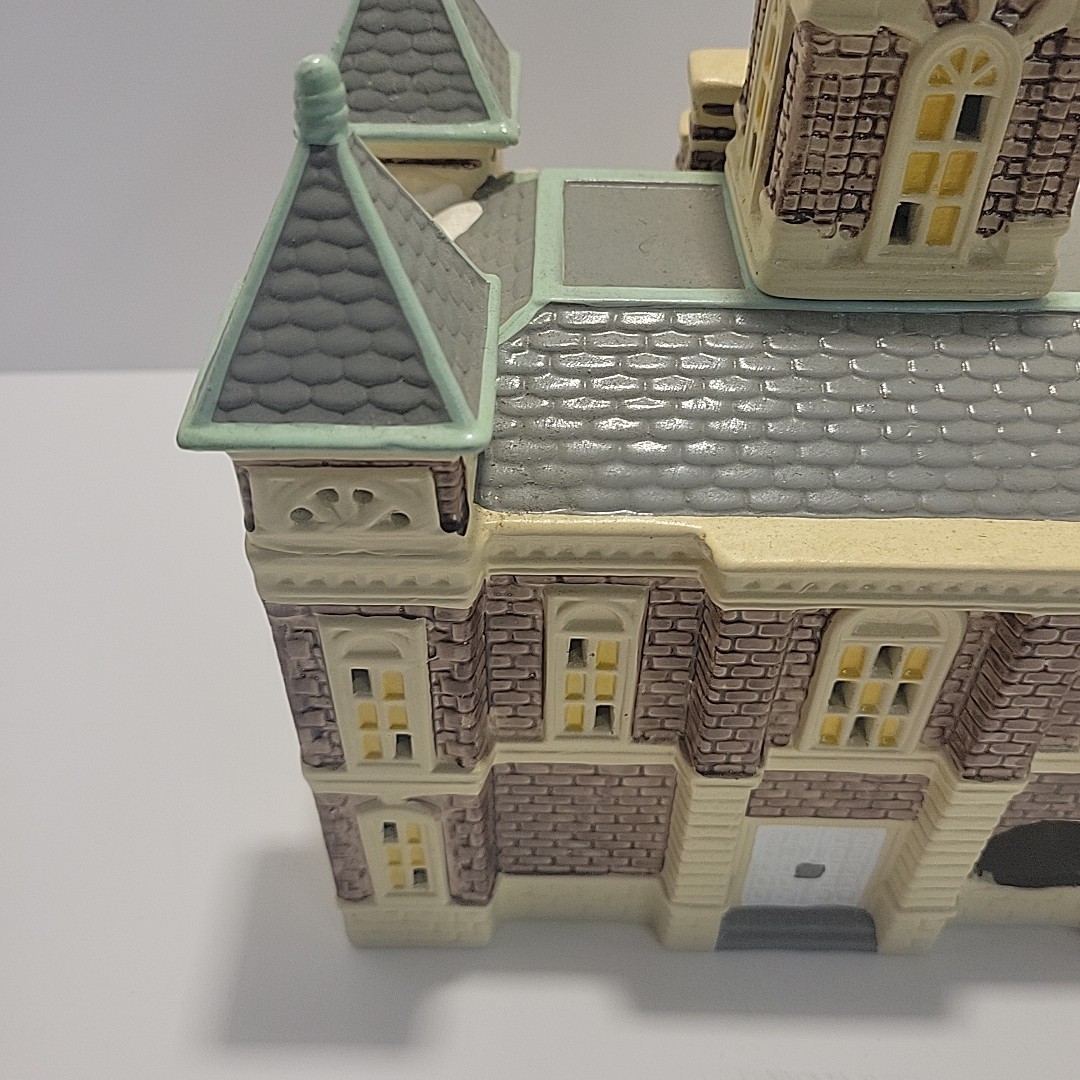 Department 56 1989 Vintage The Original Snow Village County Courthouse 5144-6