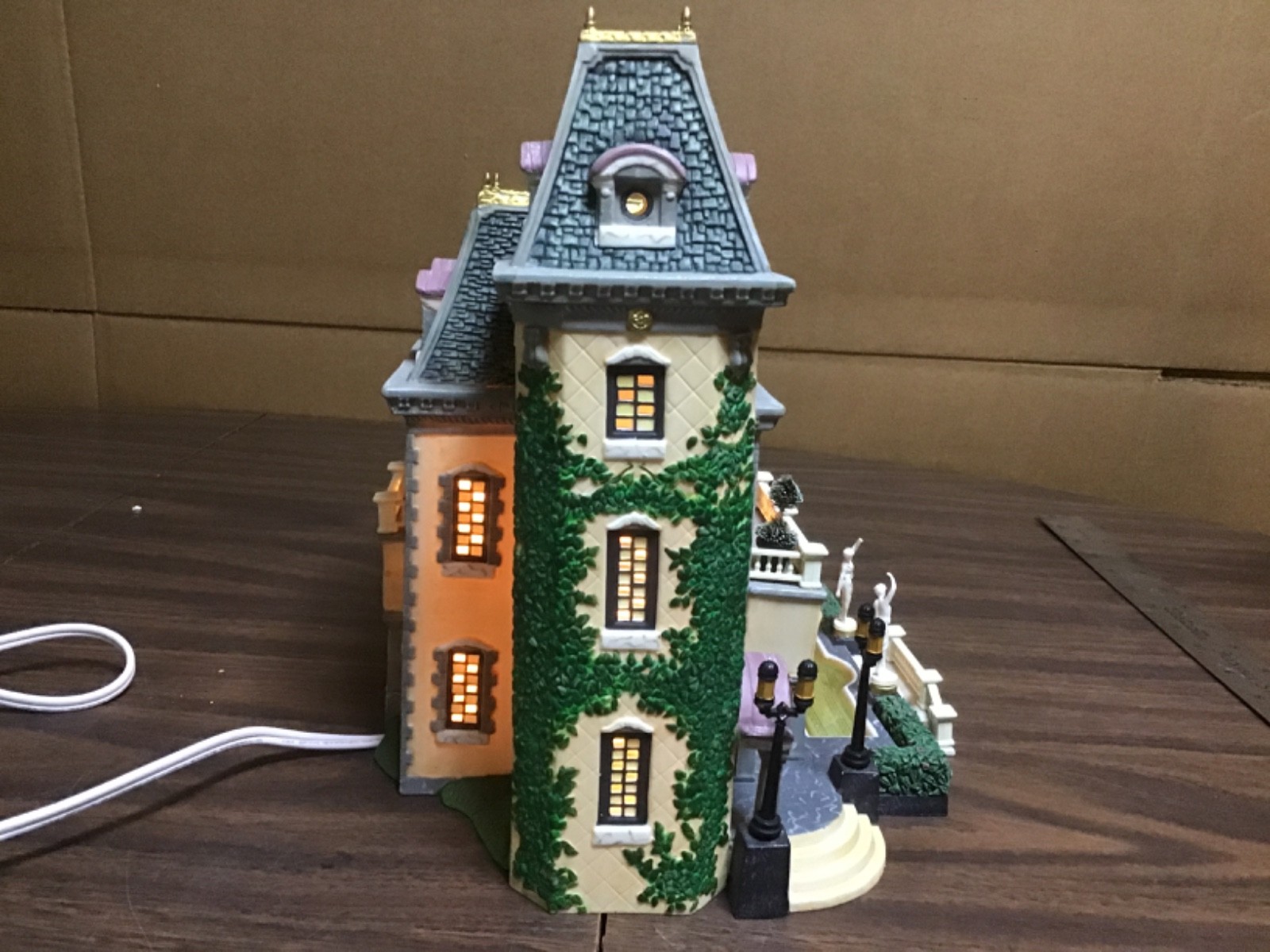 Dept 56 Literary Classics #58939 The Great Gatsby West Egg Mansion 1999 EUC