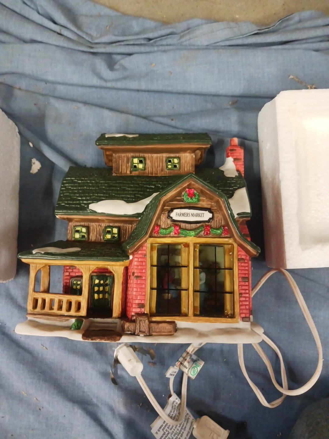 Christmas Delights Porcelain House Farmers Market Lighted Village House