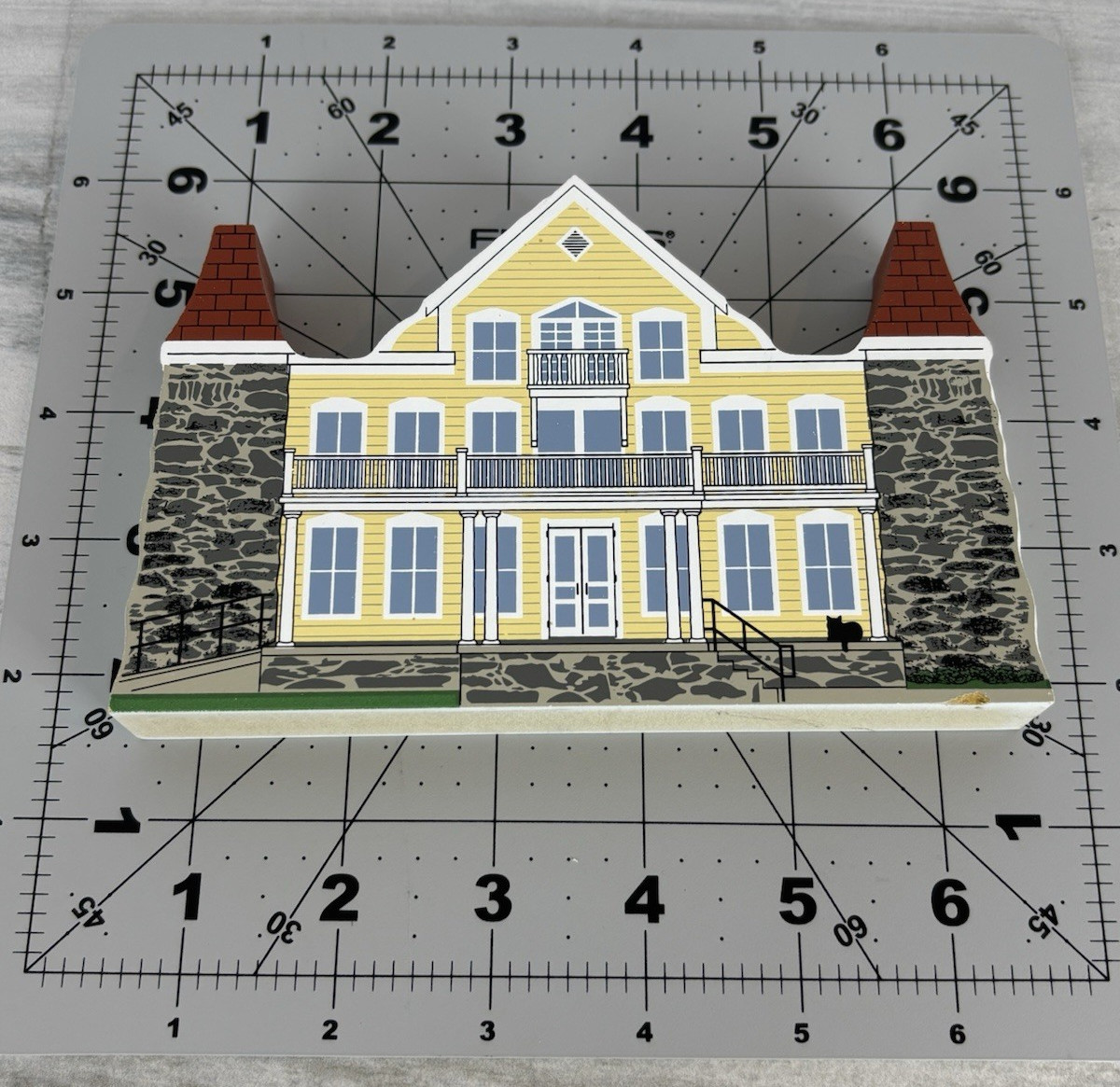 The Cat’s Meow Village 2005 Collectors Club Clara Barton House Historic Site