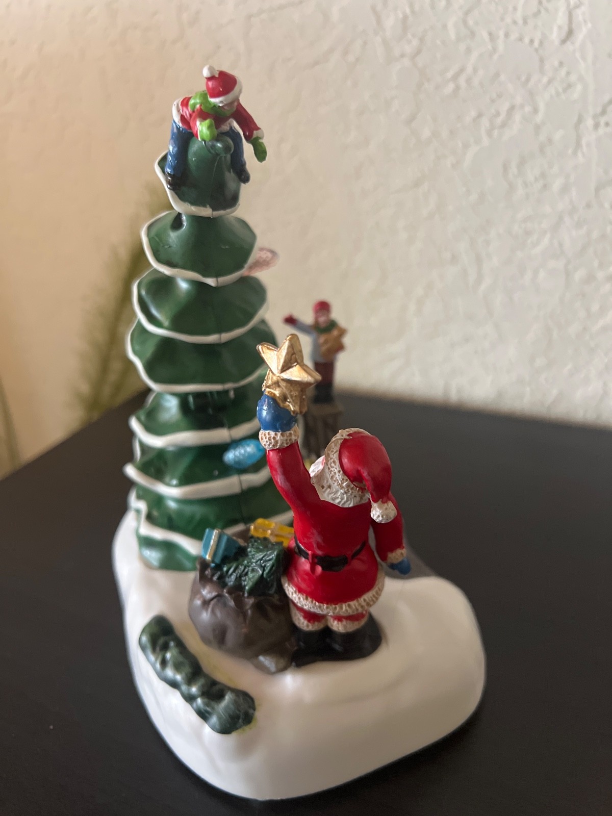 Holiday Time Light-up & Musical Christmas Village Decorating The Tree Scene 8.3″