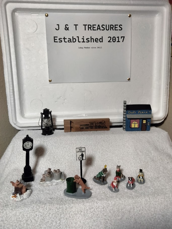 Lemax Villages Figurine Lot of 10 No Littering Clock Chipmunks Canines Bandits
