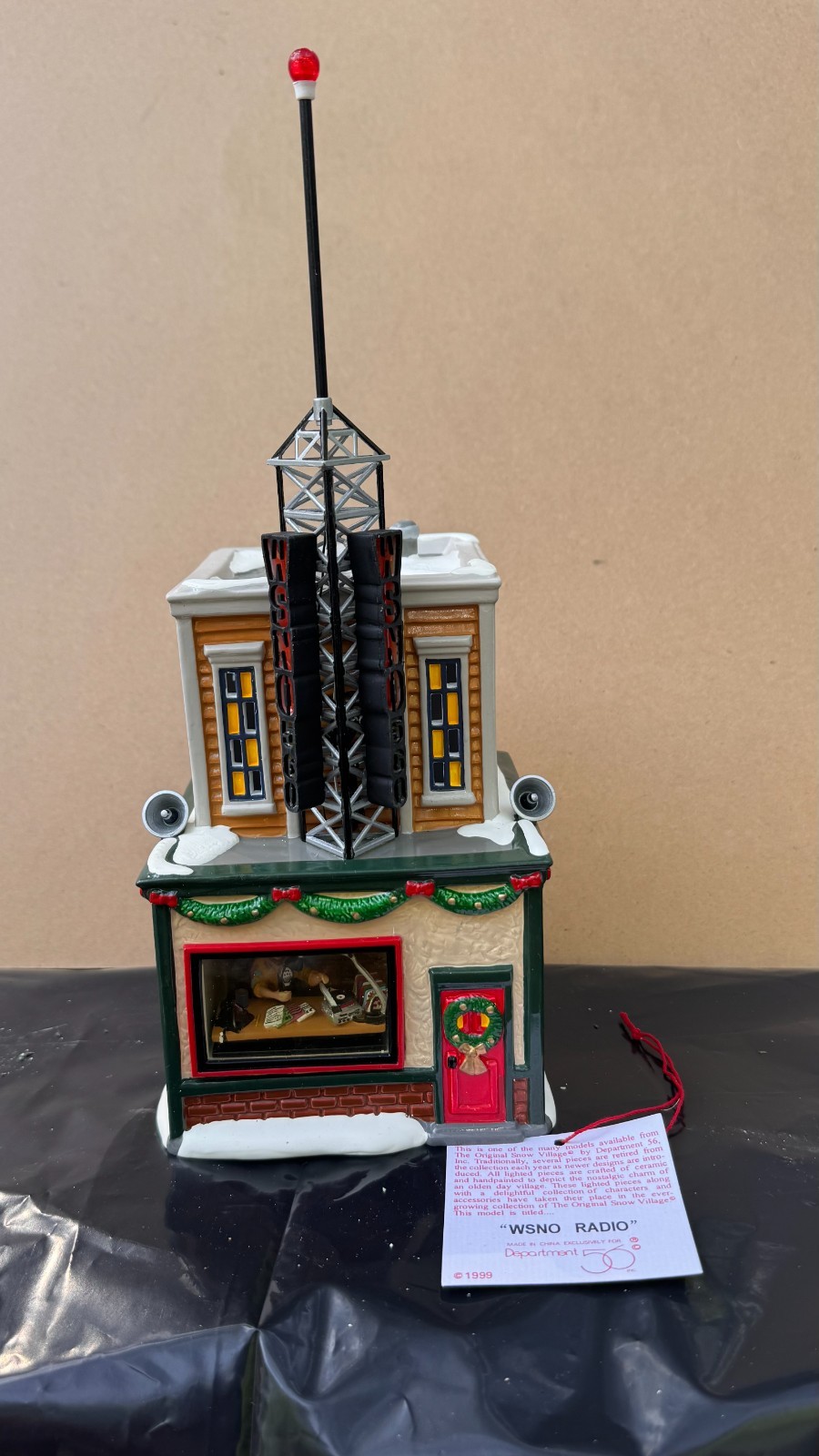 🚨 Department 56 “WSNO Radio” 55010 Christmas Snow Village Lighted Building Vntg