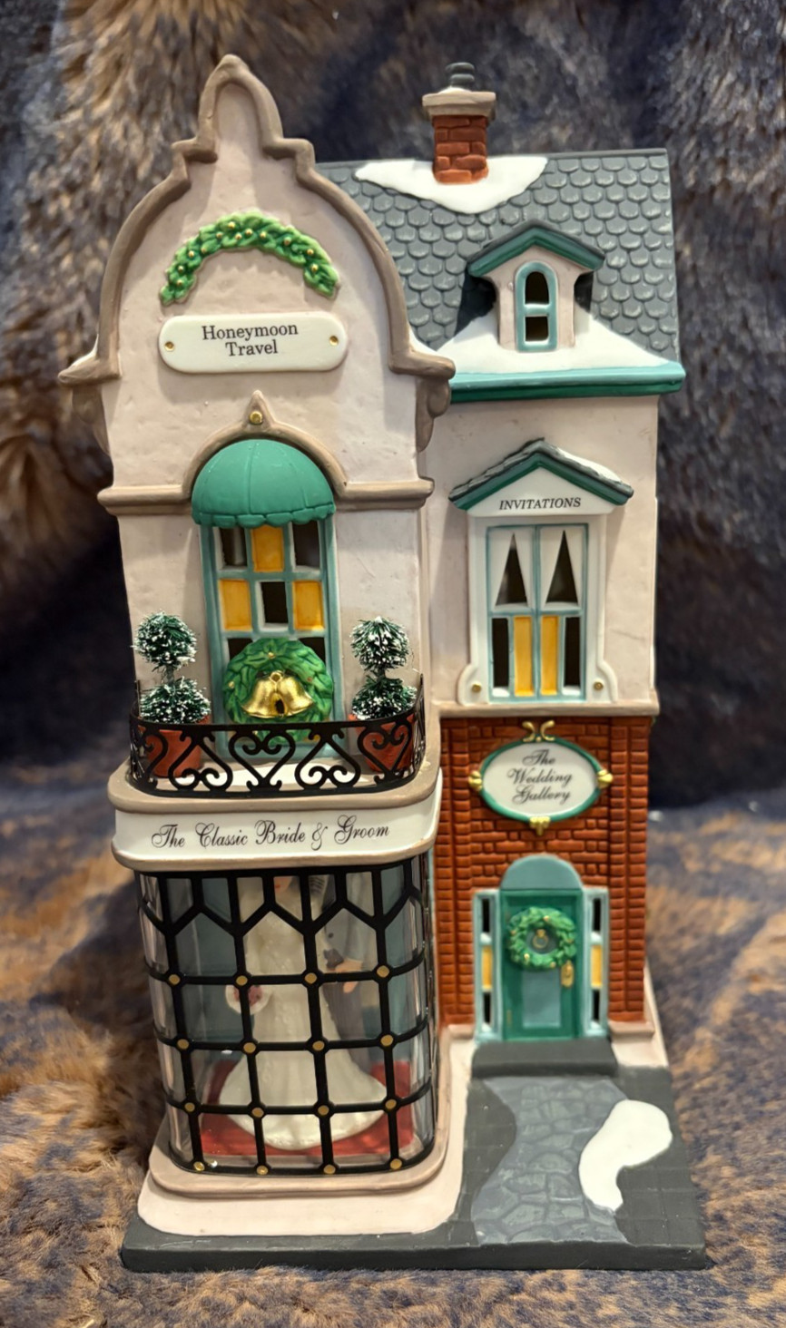 Department 56 Christmas In The City Series – The Wedding Gallery – #58943 w/ BOX