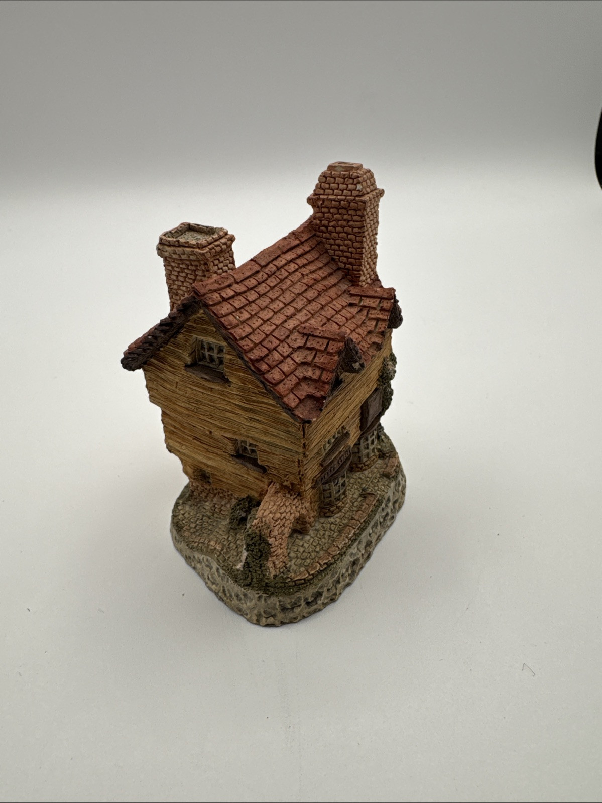 DAVID WINTER COTTAGES WINE MERCHANT 1980 HANDMADE & HAND PAINTED VINTAGE